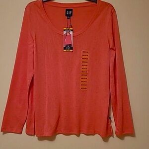 Gap, light weight long sleeve gap shirt runs big sz XS